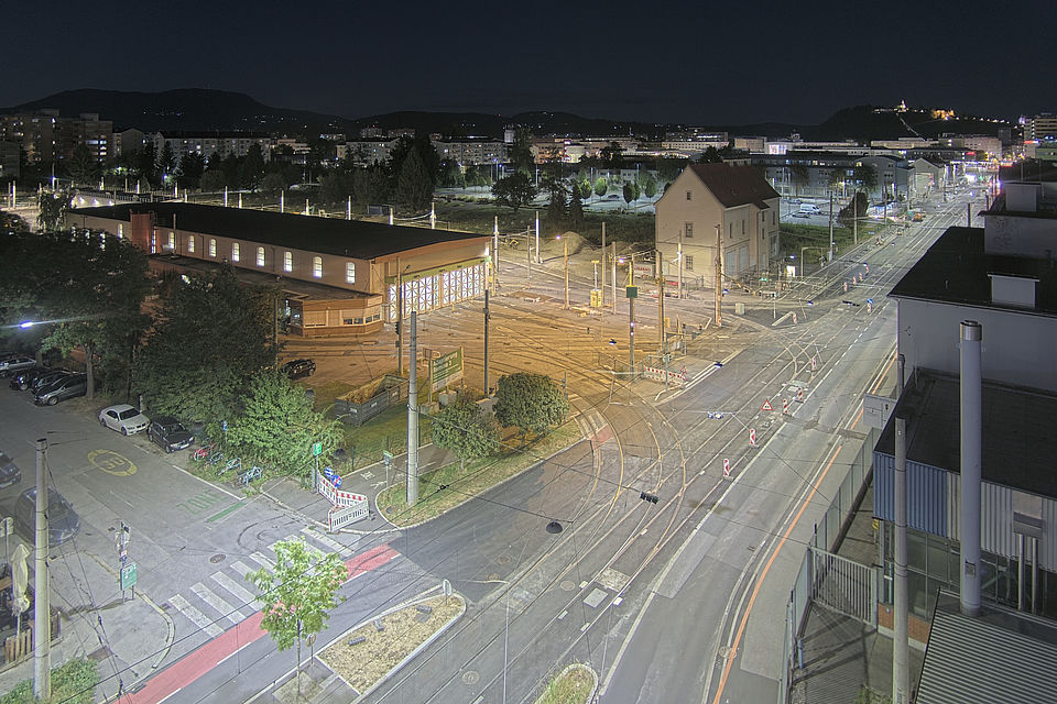 Livebild Baukamera 3 - Webcam 'Gesamtpanorama Südseite' - Baustelle Adaptierung Remise Eggenberg, 8020 Graz (ca. 5 Minuteninterval)