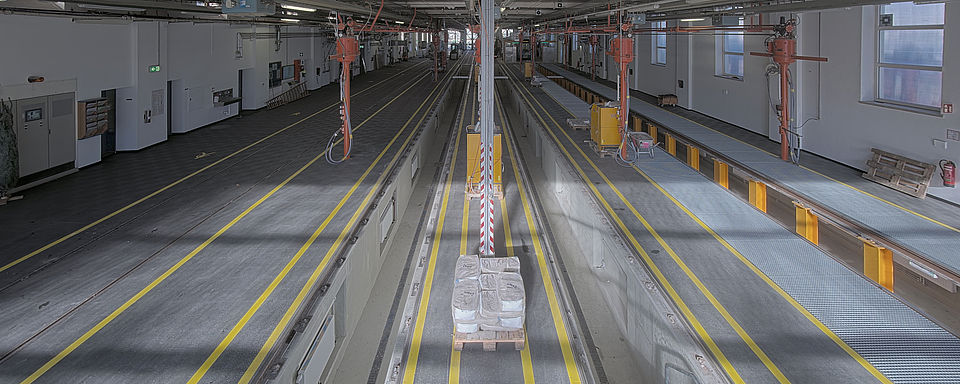 Livebild Baukamera 2 - Webcam 'Gesamtansicht Bestandshalle innen' - Baustelle Adaptierung Remise Eggenberg, 8020 Graz (ca. 5 Minuteninterval)